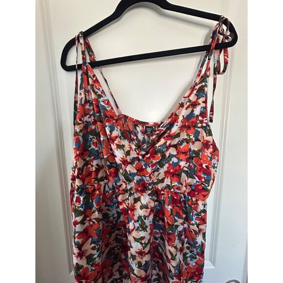 Floral Sleeveless Summer Romper With Adjustable Straps - Picture 4 of 10